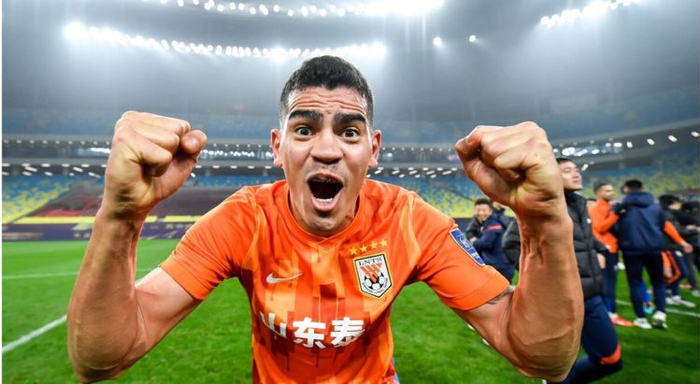 欧宝体育官网首页-葡超倒计时，浙江队今晨回应争议，细节引发关注，质疑声仍在，身体对抗强度拉满