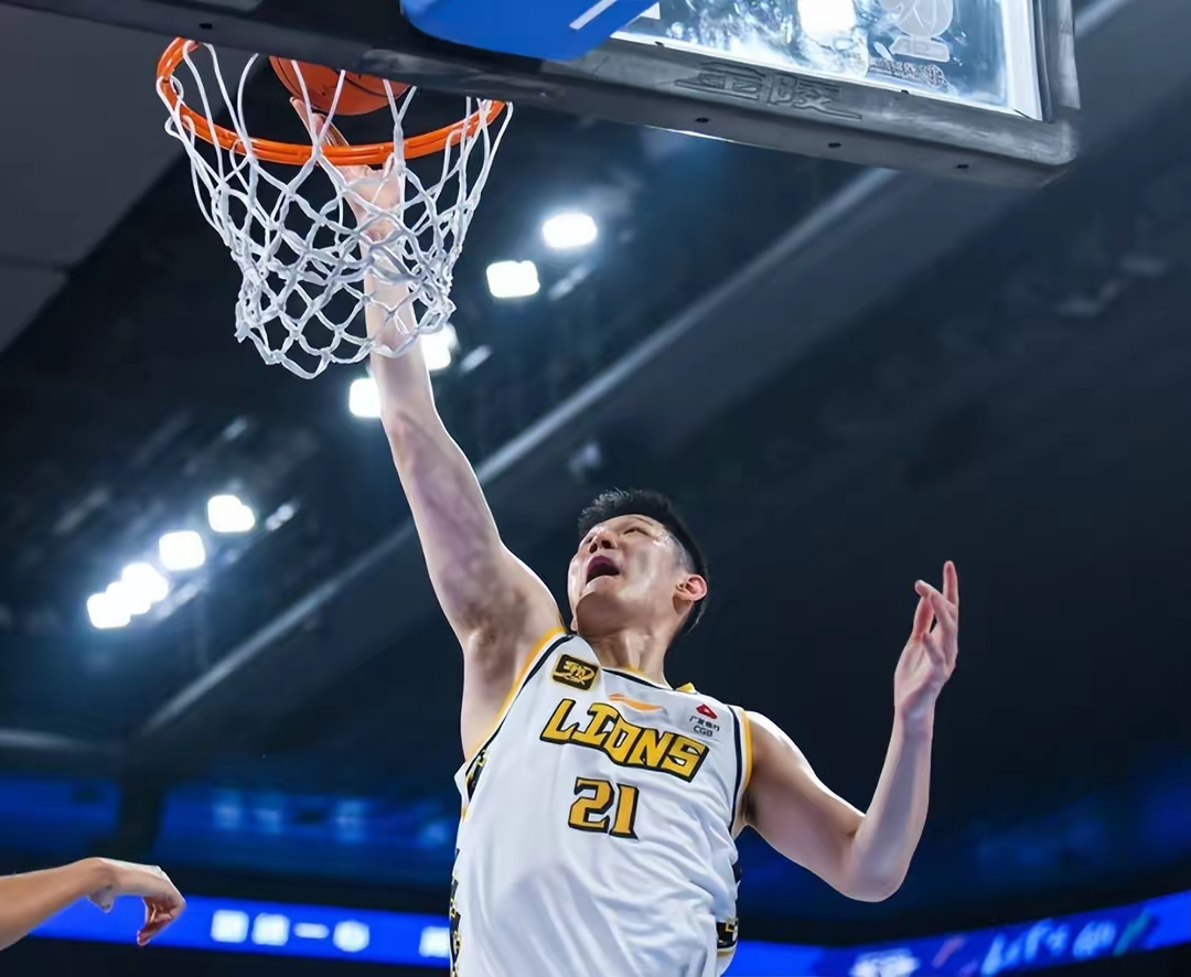 欧宝体育注册-CBA常规赛赛程吃紧；里昂清晨远射贴柱；信心回归；资深球员宣示担当